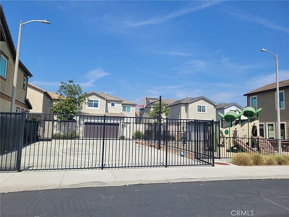 2nd image of 13 Edgemont Way