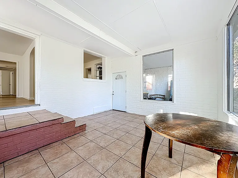 5330 Quan Dr — Photo 36
