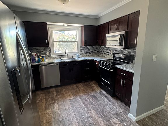 3rd image of 6355 Southgrove Rd