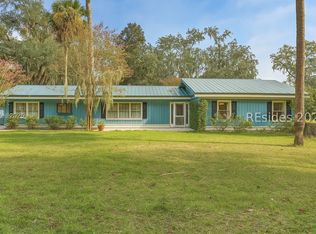9 Palmetto Beach Dr, Bluffton, SC 29910