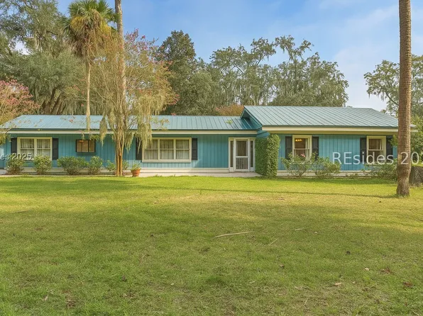 9 Palmetto Beach Dr, Bluffton, SC 29910