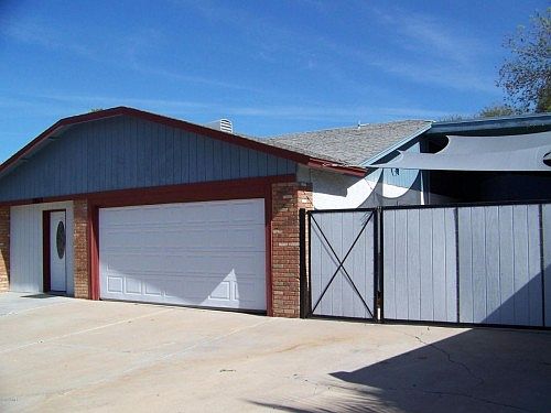 2nd image of 2863 S Elm Cir