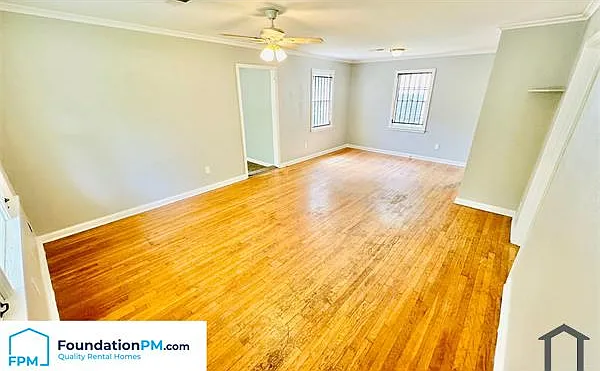 4413 Castle Ave — Photo 6