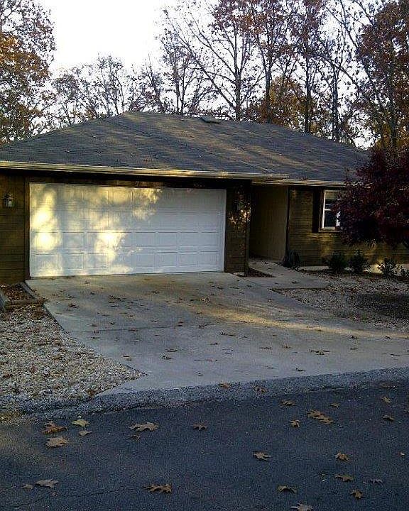 1st image of 7 Penrith Dr
