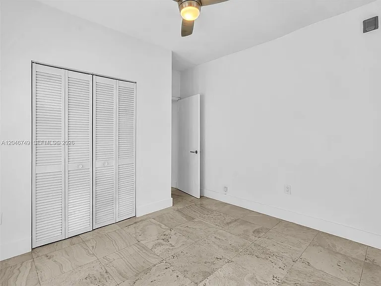 1045 Lenox Ave #12 — Photo 21