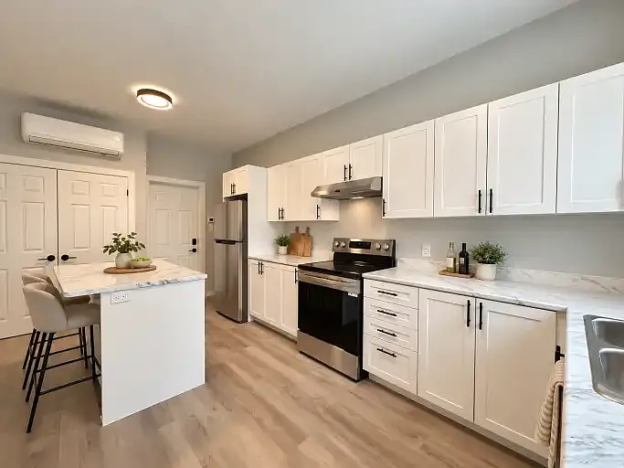 2 bed, 1.0 bath, 800 sqft, $1,950 — Photo 2