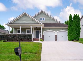 7549 Hampstead Hall Dr, Ooltewah, TN 37363