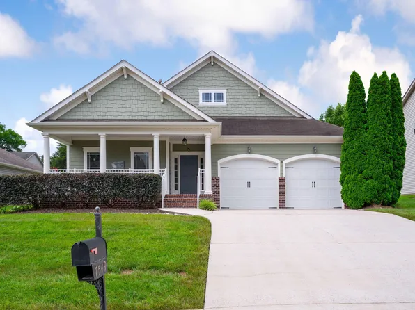 7549 Hampstead Hall Dr, Ooltewah, TN 37363