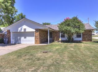 18207 E 2nd St, Tulsa, OK 74108