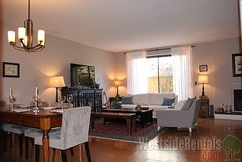 2nd image of 618 Lincoln Blvd