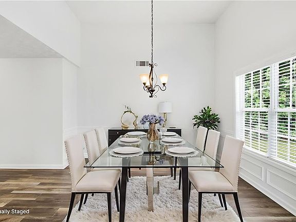 3rd image of 1229 Colony Bend Ct