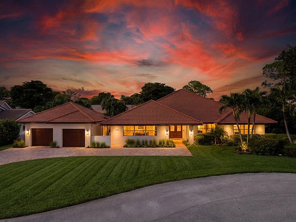 2nd image of 4535 Oak Tree Court