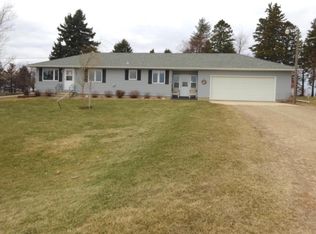 26871 775th Ave, Clarks Grove, MN 56016