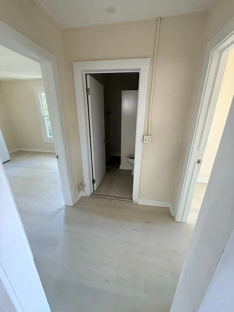 2 bedroom 1 bath renovated house — Photo 4