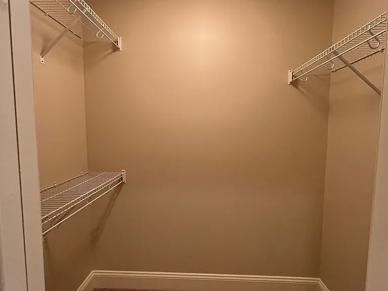 4497 Mahan Dr — Photo 10