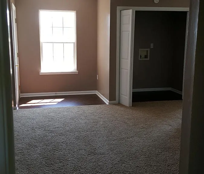 943 Valley Rd #C — Photo 6