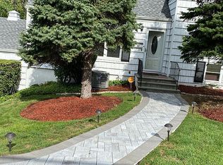 43 Dexter Rd, Yonkers, NY 10710