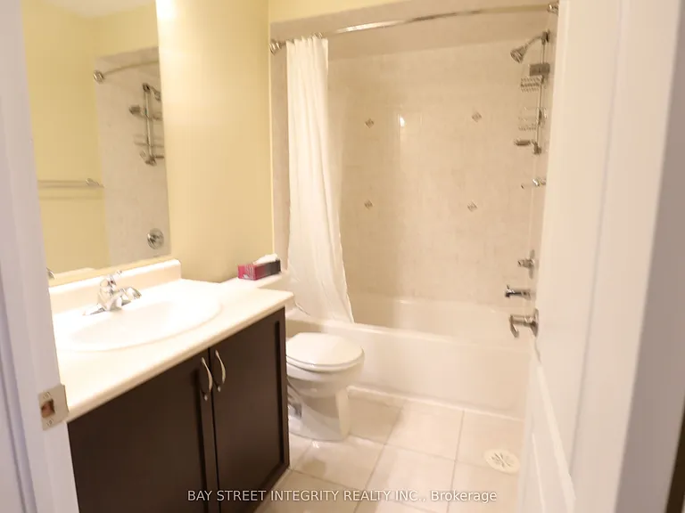 2435 Greenwich Dr #39 — Photo 28