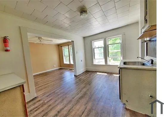 264 W Harris Ave #2 — Photo 6
