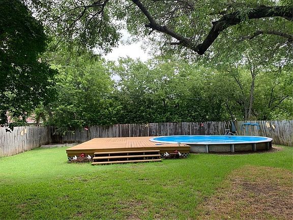 4th image of 2102 Avenue B