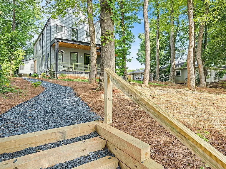 1081 Hill St SE #E — Photo 7