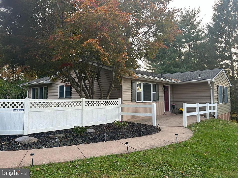 1st image of 3010 White Pine Dr