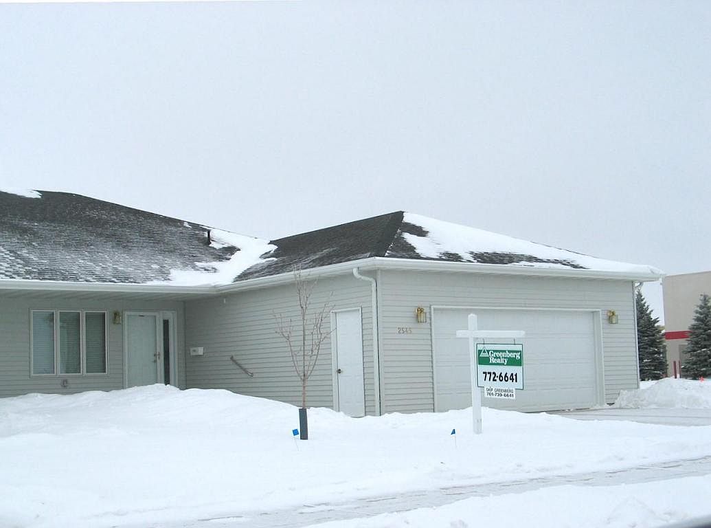 2545 Pembrooke Dr, Grand Forks, ND 58201 Zillow