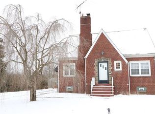 1588 Old Brodhead Rd, Monaca, PA 15061