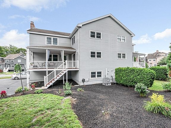 3rd image of 7 Carnation Cir #D