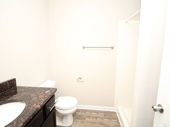 5th image of 133 Melbourne Dr