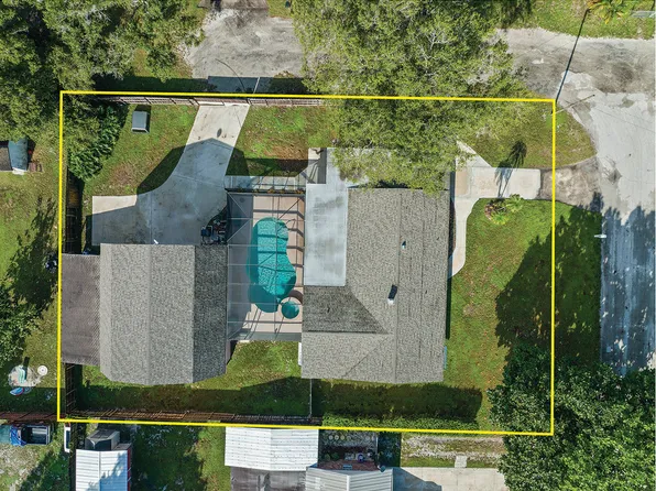 1717 Coronado Avenue, Fort Pierce, FL 34982