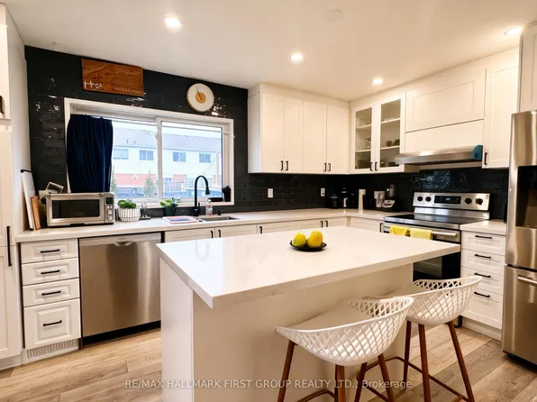 1010 Glen St #141, Oshawa, ON L1J 6J2