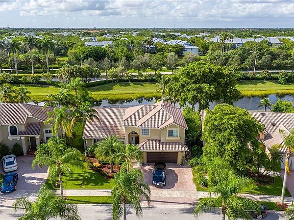 2nd image of 1170 Laguna Springs Drive