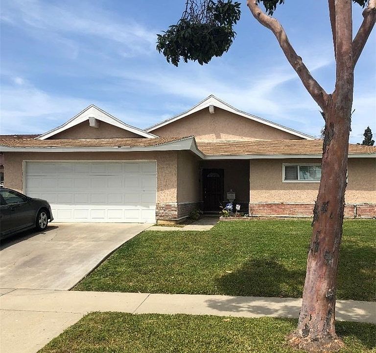 1st image of 555 E Bradenhall Dr