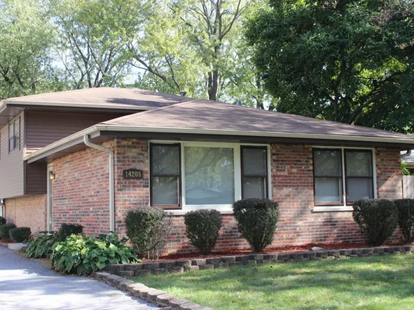 14205 S Kilpatrick Ave, Crestwood, IL 60445