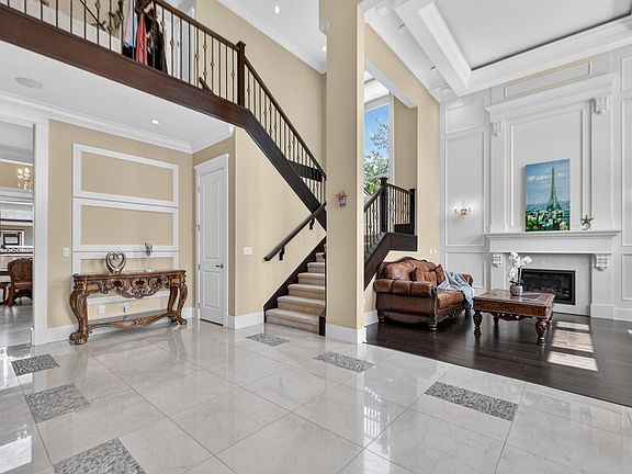 3rd image of 5299 Cranbrook Ave