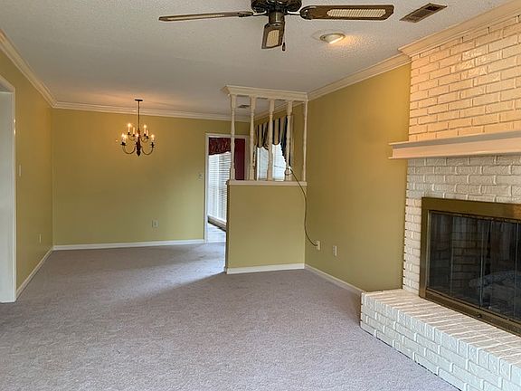3rd image of 447 Autumnwood Dr SW