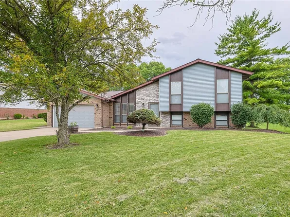3863 Schroeder Dr, Hamilton, OH 45011