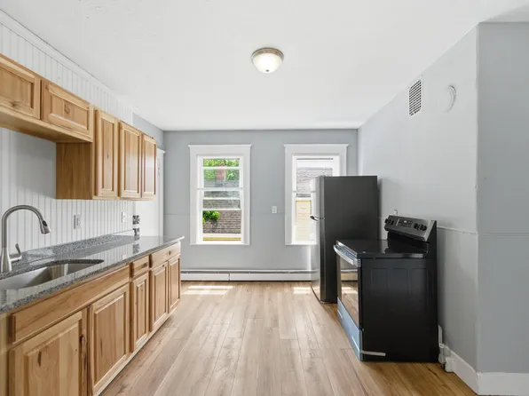 166 Bartlett Street, Lewiston, ME 04240