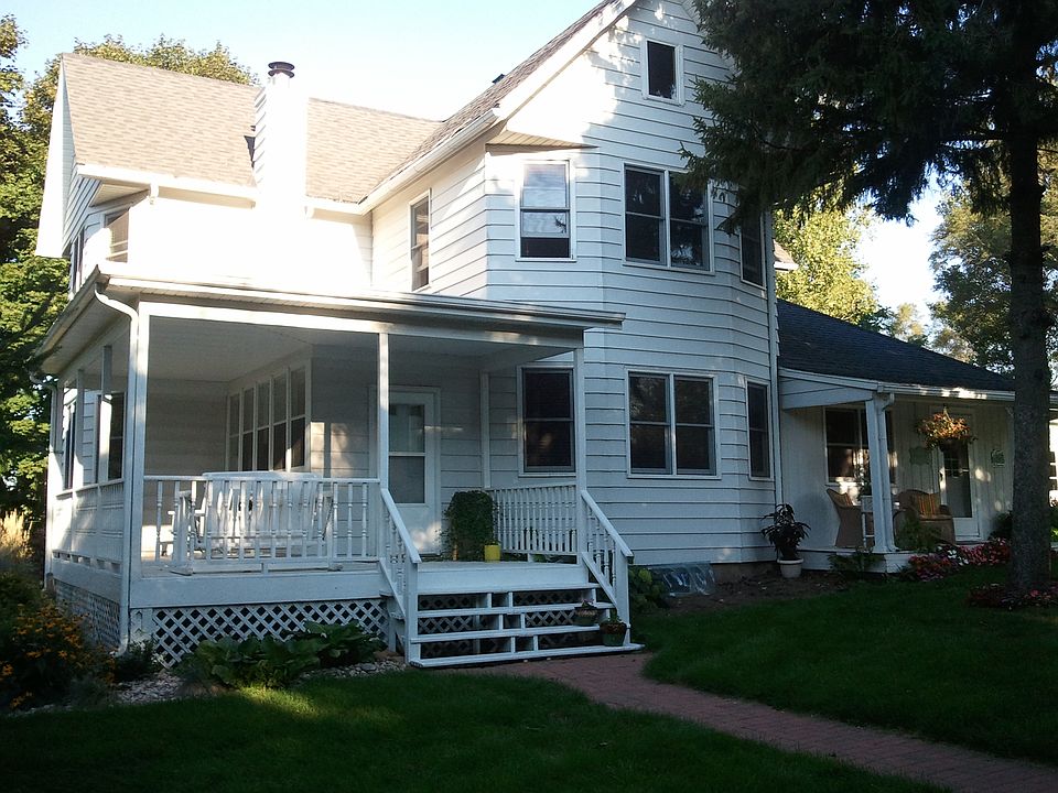 2nd image of 7414 W Old Sauk Rd