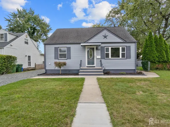 137 Buchanan Ave, Parlin, NJ 08859