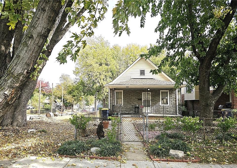 1st image of 503 Oakley Ave