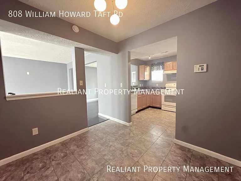 808 William Howard Taft Rd — Photo 8