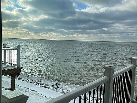 2nd image of 116 Larimar Dr