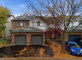 54 Carwood Cir, Ottawa, ON K1K 4V4