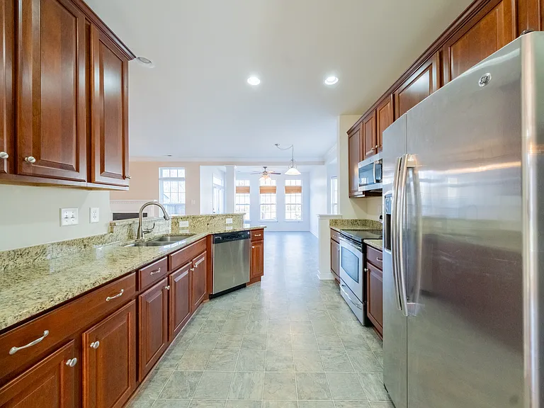 4000 Alder Grove Ln — Photo 22