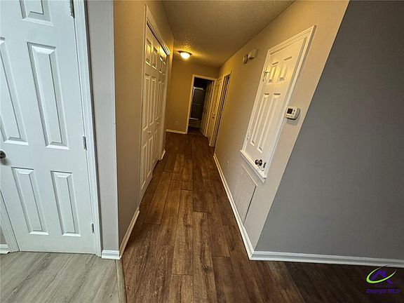 5th image of 316 Ridgestone Dr