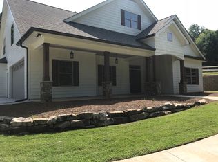 6050 Jim Crow Rd, Flowery Branch, GA 30542