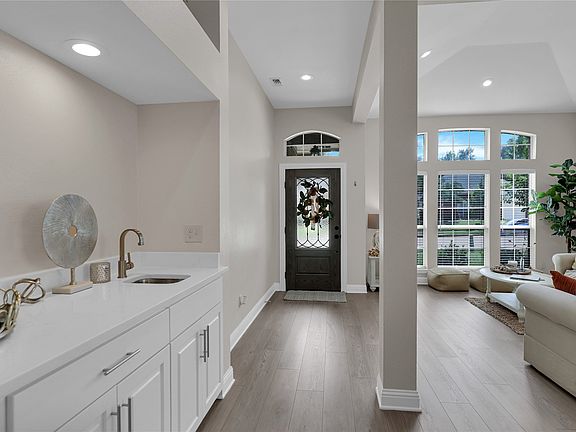 3rd image of 5206 N Briar Ridge Cir