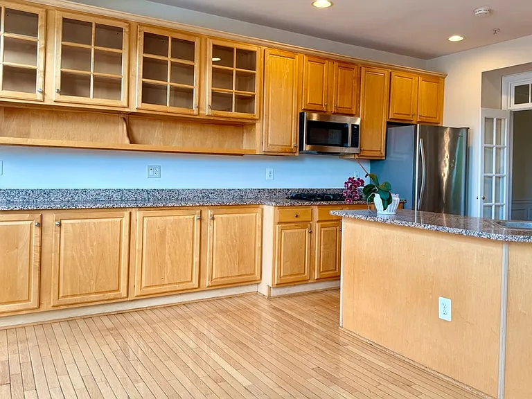 6130 Stonehenge Pl — Photo 2